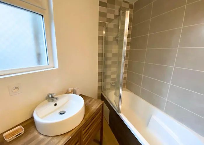 Le General - 4 Personnes - - La Conciergerie * Poitiers